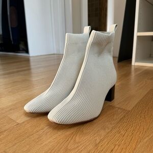 Everlane Glove Boot in Bone, 8